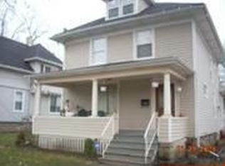 749 E Benton St, Aurora, IL 60505
