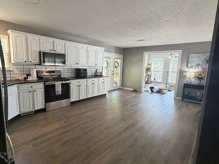 N Ridge Dr — Photo 12