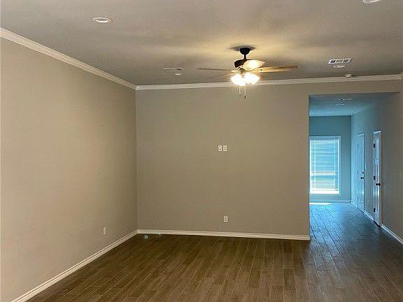 4th image of 4015 Golden Eagle Dr #A