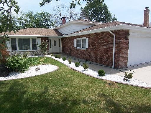 1st image of 9325 Melvina Ave