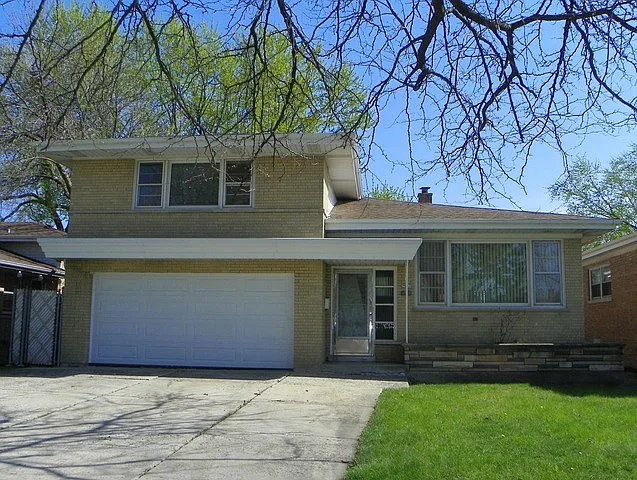 2937 W 99th St photo 1