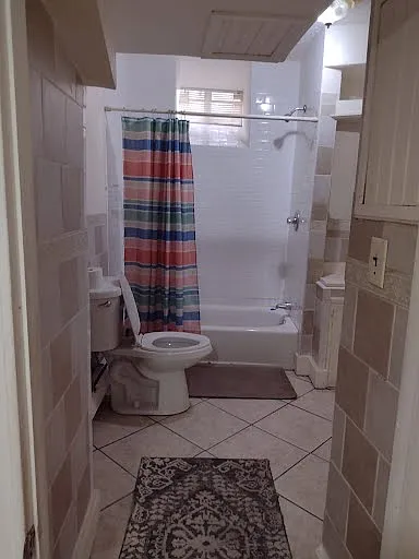 1 bed, $2,354 — Photo 4