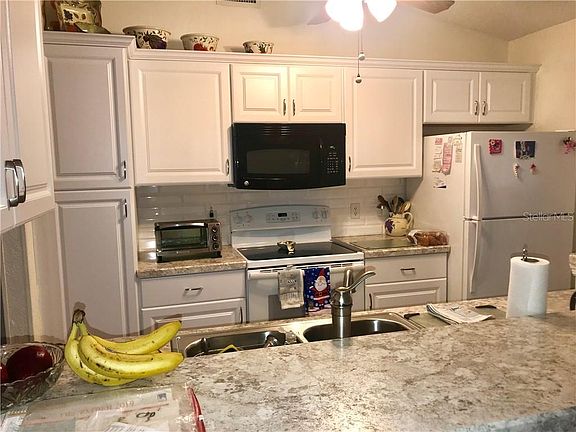 5th image of 3951 Pepper Ln