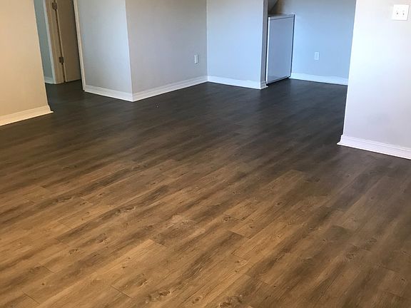 2nd image of 1219 N Storer Ave #2B-1Ba