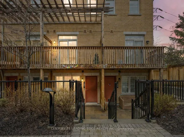 380 Hopewell Ave #121, Toronto, ON M6E 2S2