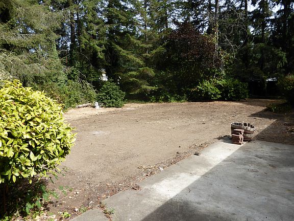 5th image of 8025 Shadywood Ln SW