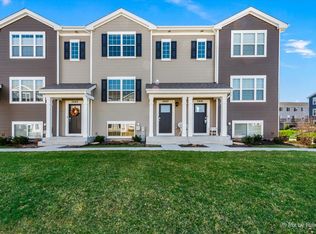 2443 Bella Dr, Pingree Grove, IL 60140