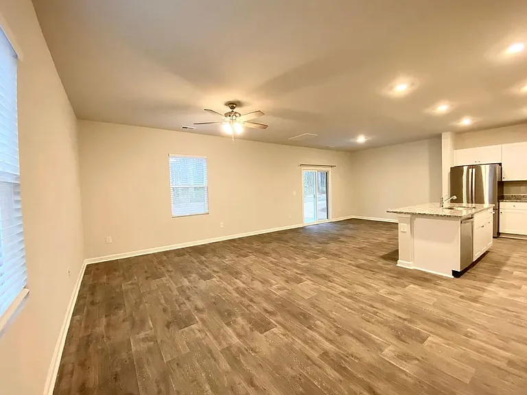 326 Ladyfish Loop NW — Photo 5