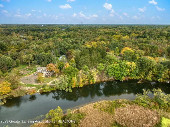 10652 W Jolly Rd, Lansing, MI 48911