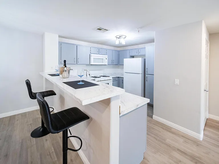31241 Taylor Ln — Photo 6