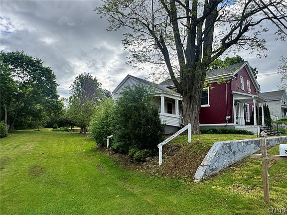 3rd image of 24418 Main St