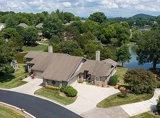 209 Bokoshe Cir, Loudon, TN 37774