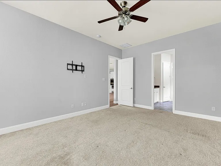 3042 Seattle Slew Dr — Photo 22