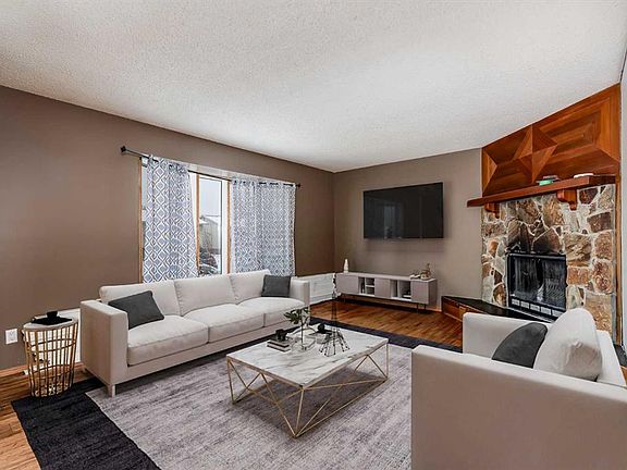 4th image of 41 N Alpine Cres SE