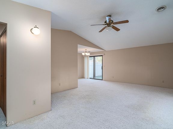 2nd image of 95 Parkview Cir