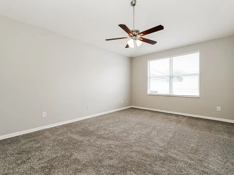 1221 Barclay Wood Dr — Photo 8