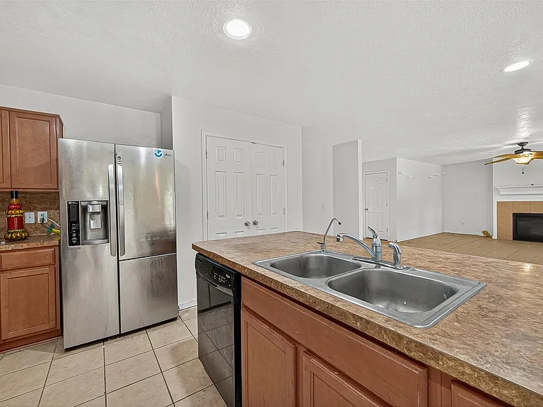 16547 Lanesborough Dr — Photo 27