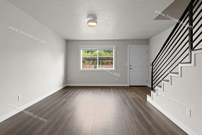 8019 SW 35th Ave #6 — Photo 6