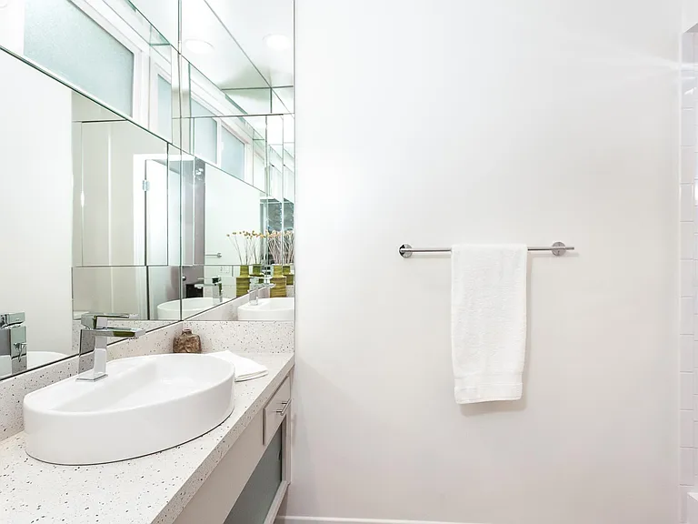 936 N San Vicente Blvd #8 — Photo 15