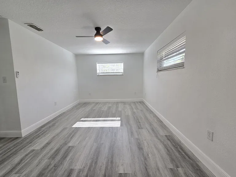 1816 Rendale Dr — Photo 37