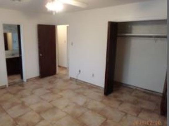 2nd image of 1601 N Virginia St #32