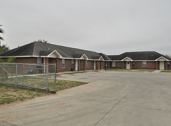 2nd image of 18202 Washington Palm Dr