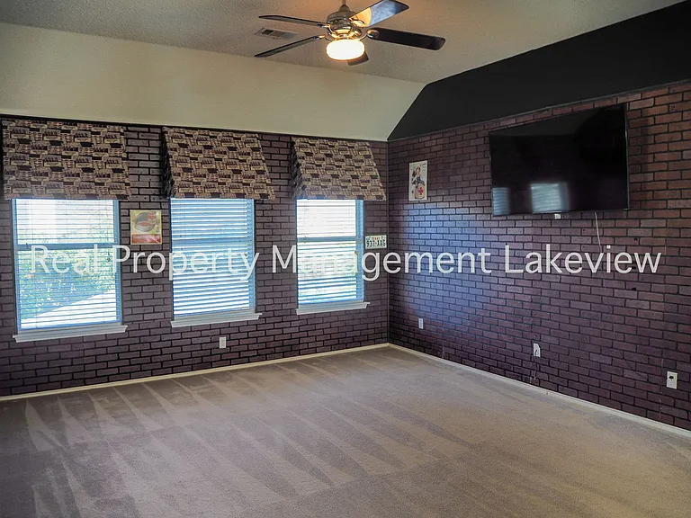 7500 Waterside Pl — Photo 23