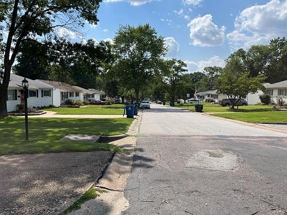 2nd image of 9415 Meister Ln
