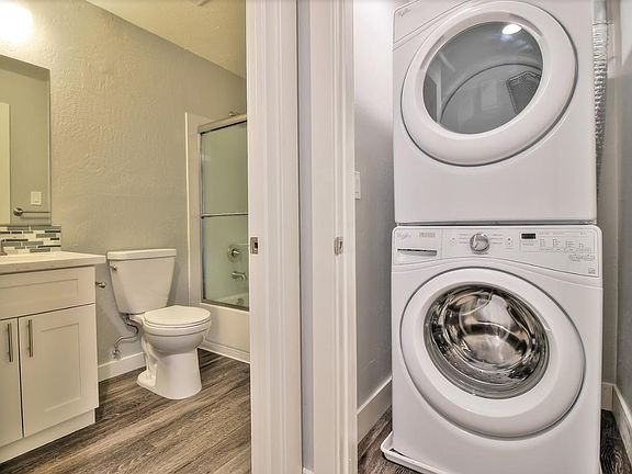 5th image of 441 Poplar Ave APT 332