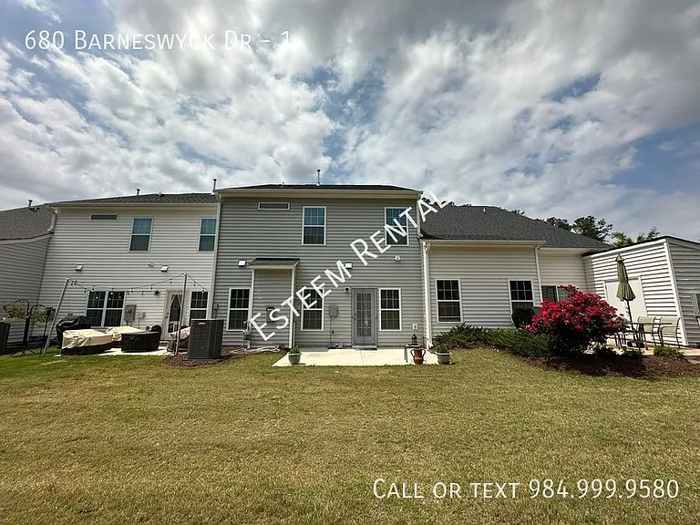 680 Barneswyck Dr #1 — Photo 30