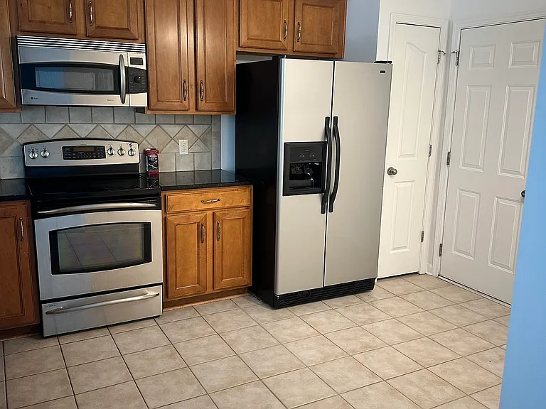 9002 Bishop Crest Ln — Photo 9