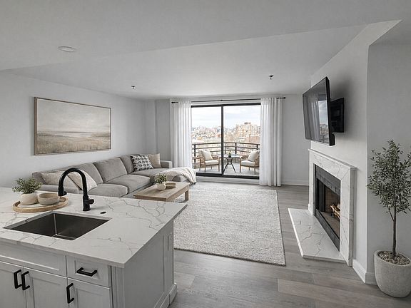 2nd image of 390 Commonwealth Ave APT 809