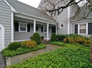 19 Rabbit Run, Glen Cove, NY 11542