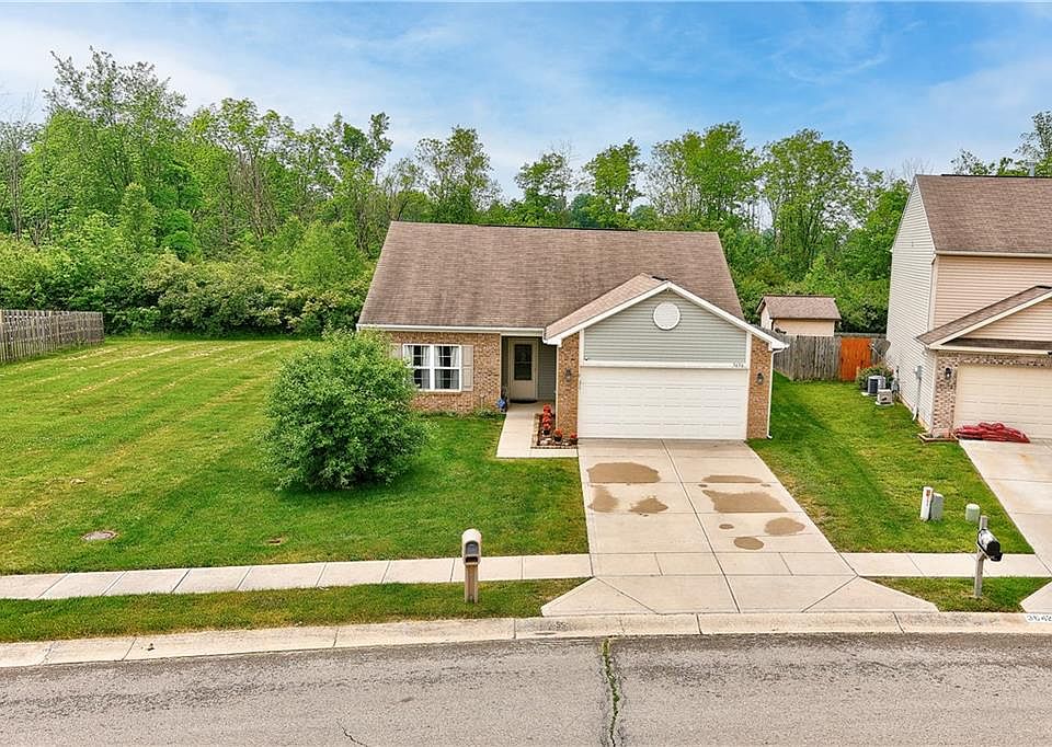 1st image of 3636 Newcastle Ct