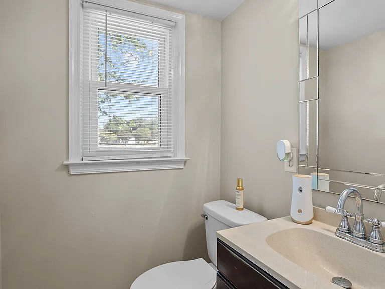 1810 Mehrens Ct — Photo 18
