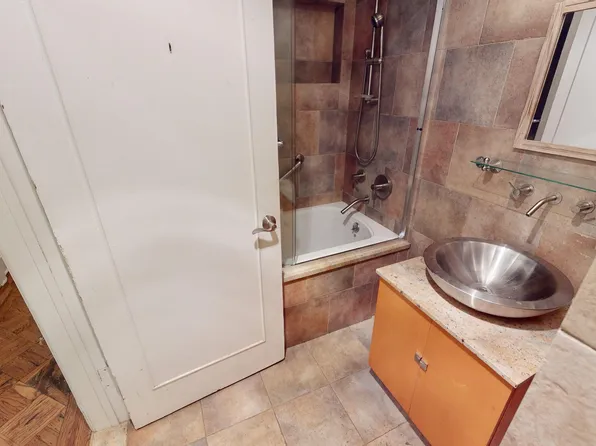 188 West 135th Street image 10 of 17