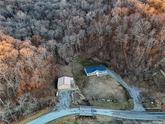 2nd image of 12801 Henman Rd