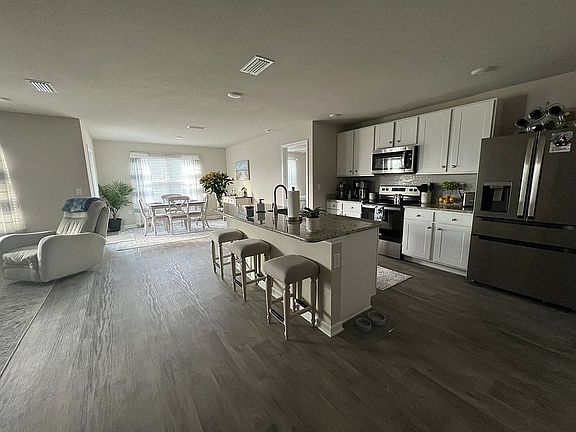 Kitchen/Diningroom