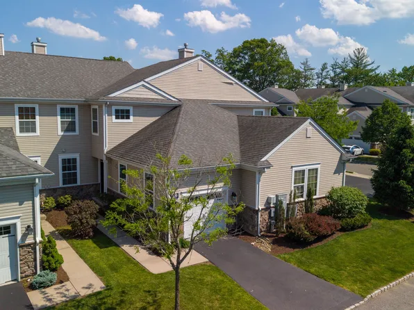 9 McNish Way Unit 9, West Caldwell, NJ 07006