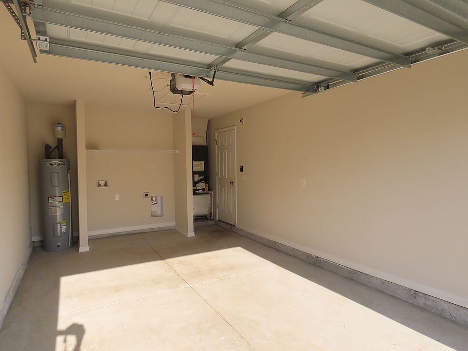Finished Garage, washer and dryer hook-ups