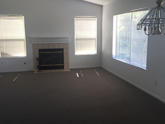 2nd image of 239 Clay St