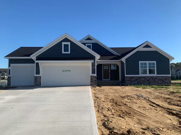 10672 Winnie Ln, Allendale, MI 49401