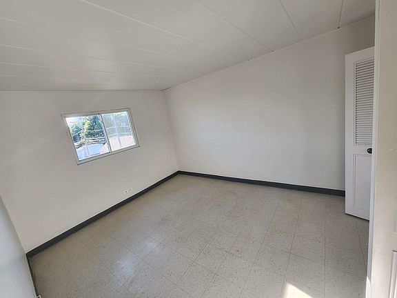 3rd image of 1143 Lathrop Ave APT 8
