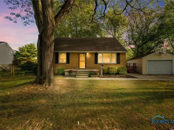 930 Scott St, Maumee, OH 43537