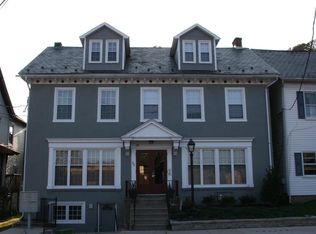 36 Front St APT 4, Quakertown, PA 18951