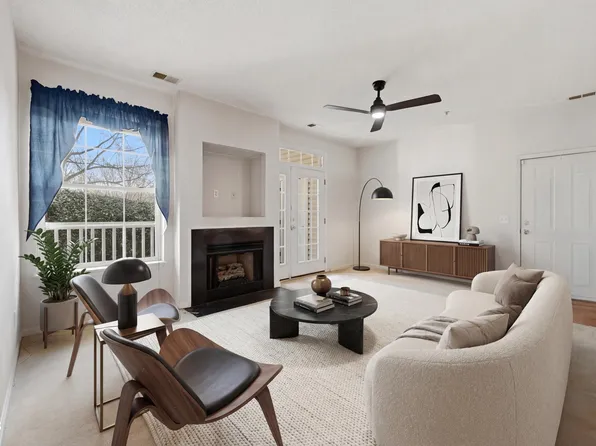 3010 Winston Dr APT 67, Burlington, NC 27215