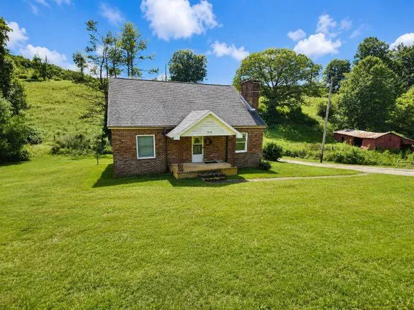 2646 Cross Roads Dr, Galax, VA 24333