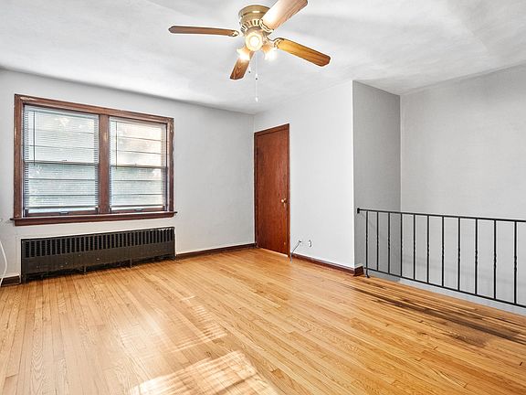 3rd image of 3501 Lawn Ave #2F