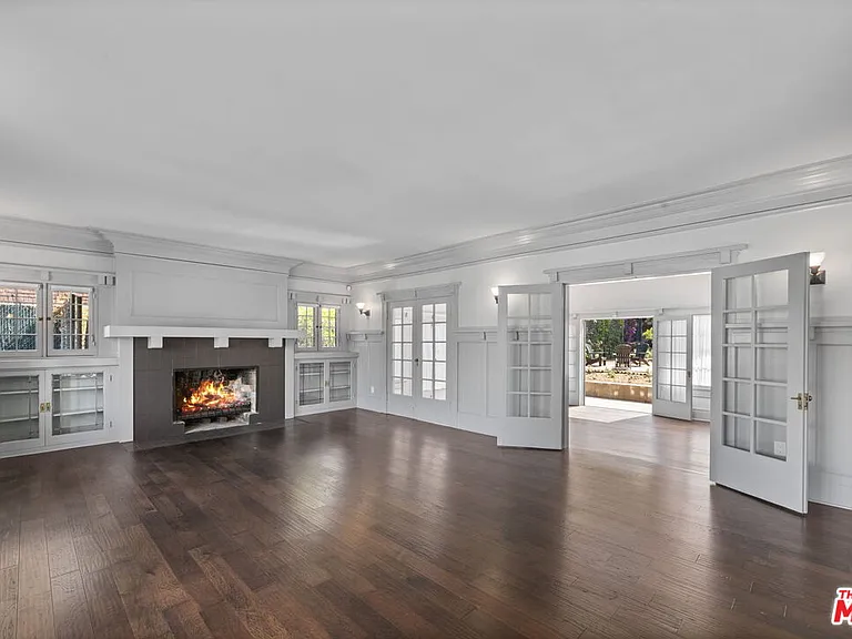 344 S Kingsley Dr — Photo 3