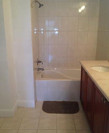 4th image of 107 Mendoza Ave APT 303
